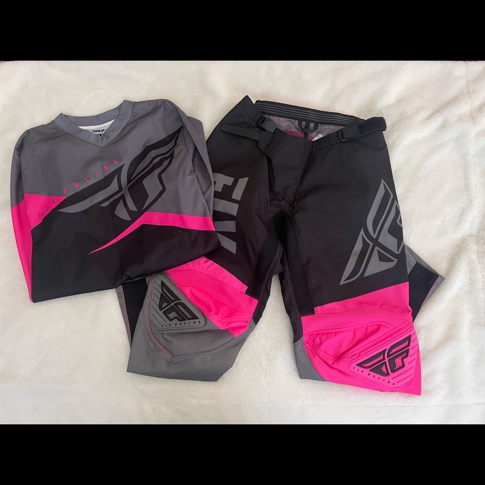 Fly Racing Women’s riding set